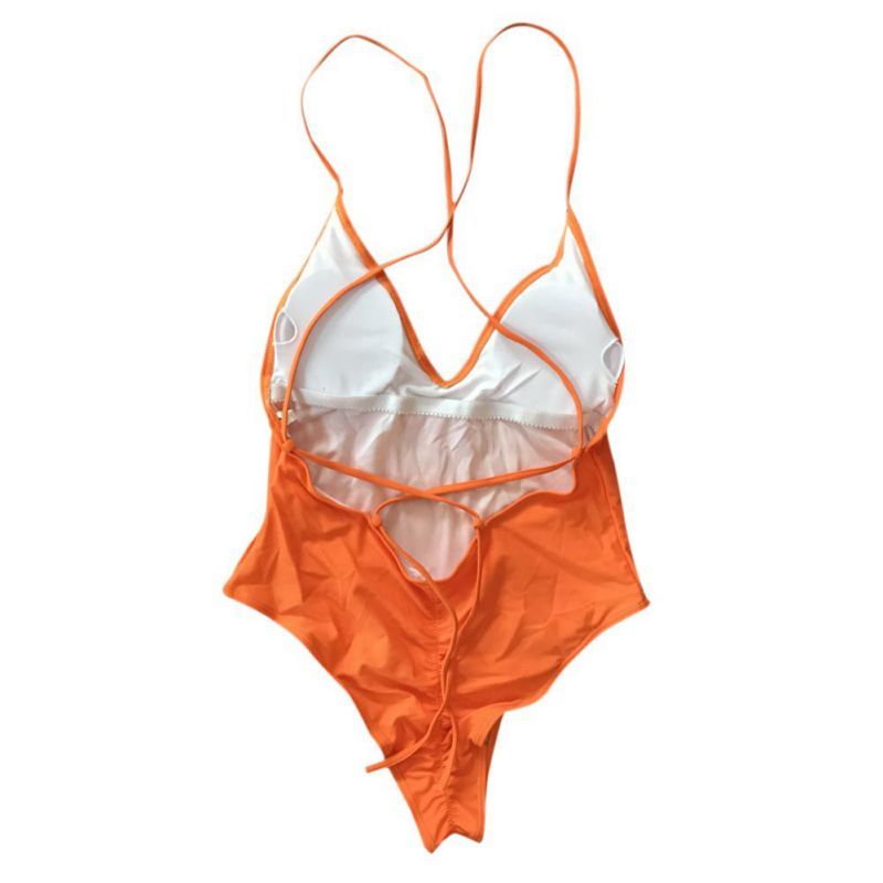 Explosion models Bikini